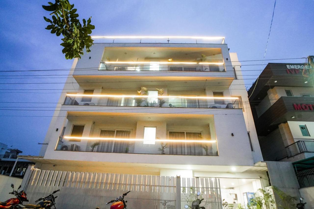 Saltstayz Sector 52 - Ardee City Mall Gurgaon Exterior foto